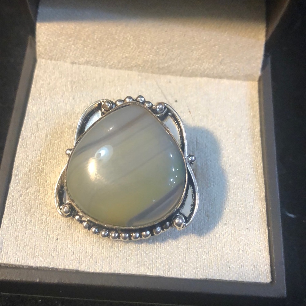 Rings - Picture 4 of 4